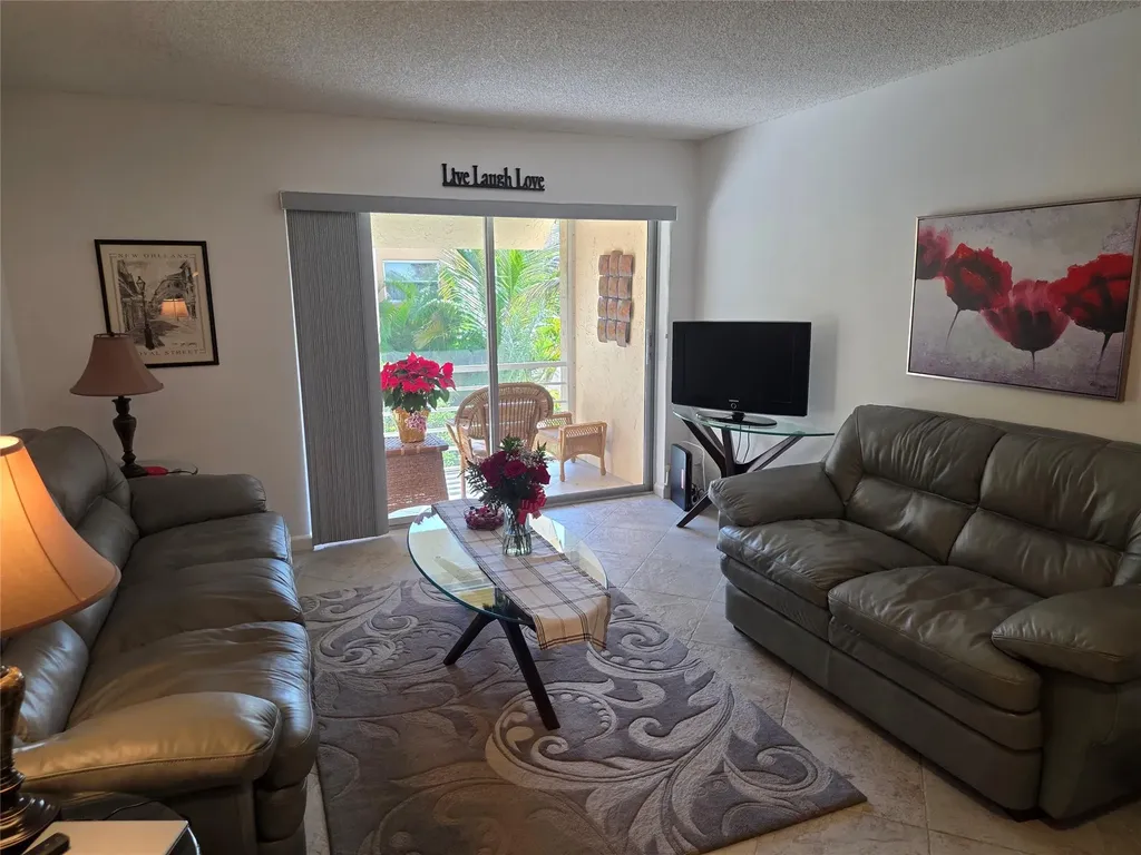 959 SE 2nd Avenue Deerfield Beach FL 33441