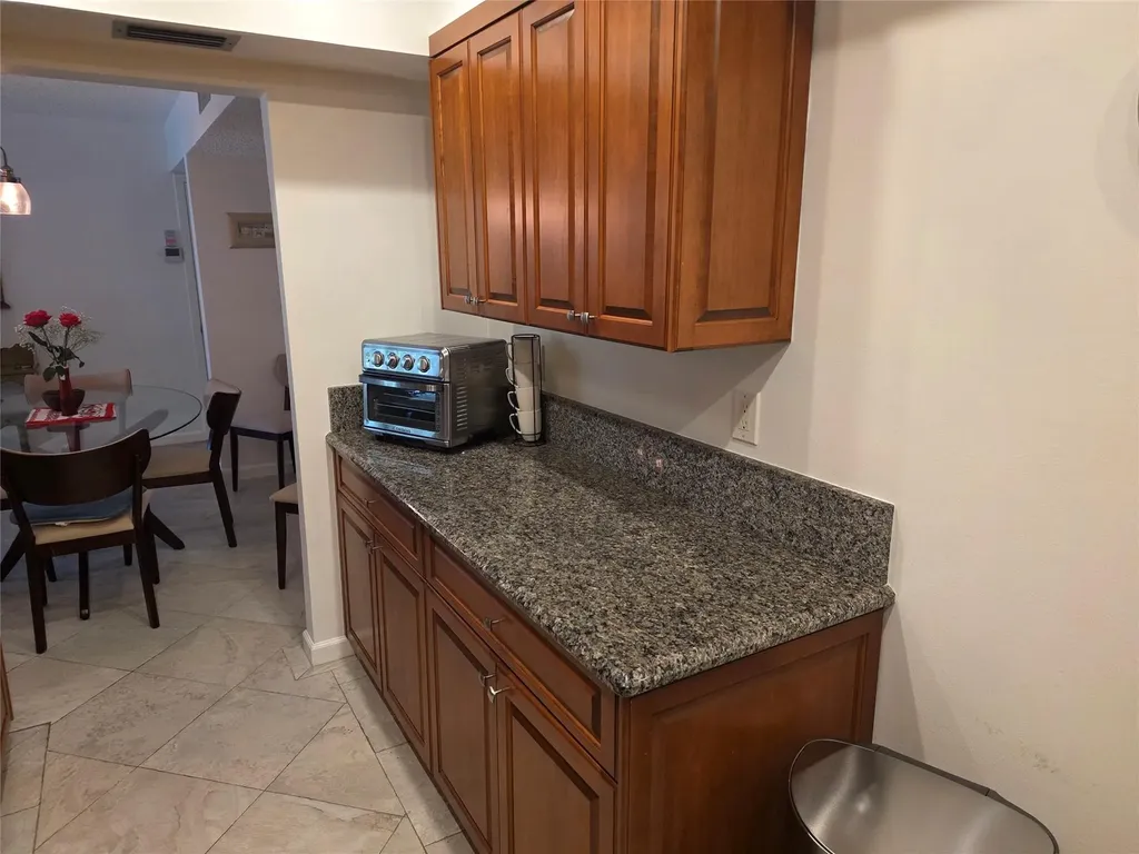 959 SE 2nd Avenue Deerfield Beach FL 33441
