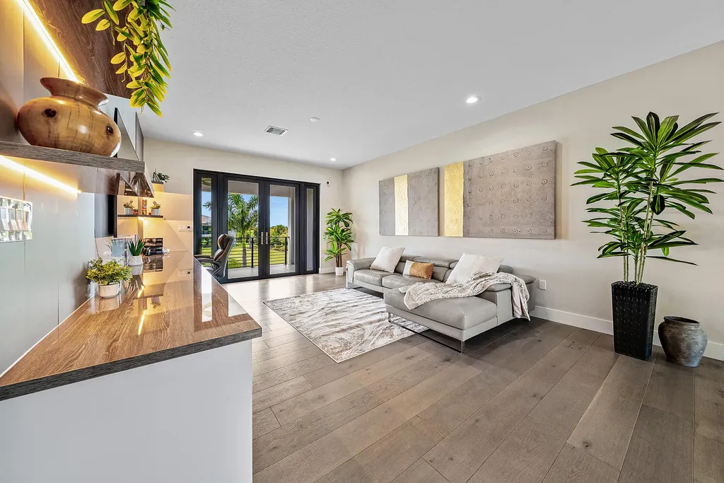 20021 Hirono Lane Boca Raton FL 33434