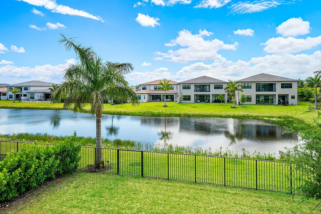 20021 Hirono Lane Boca Raton FL 33434