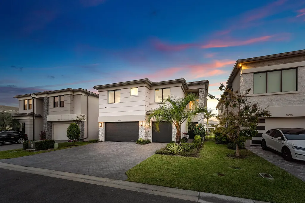 20021 Hirono Lane Boca Raton FL 33434