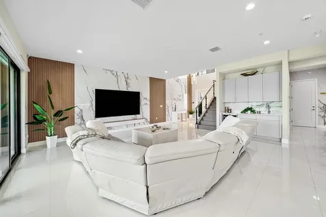 20021 Hirono Lane Boca Raton FL 33434