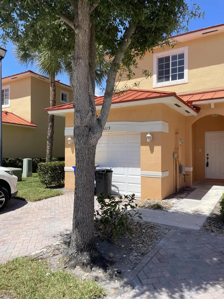 5119 SE Mariner Garden Circle Stuart FL 34997