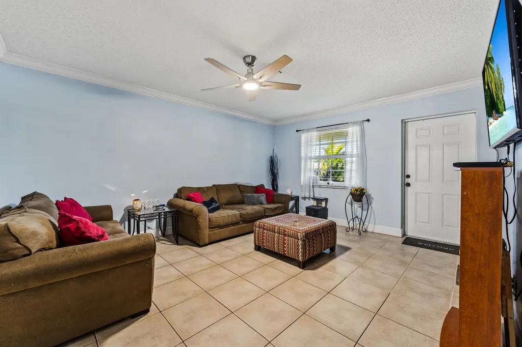 2705 SE Ellendale Street Stuart FL 34997