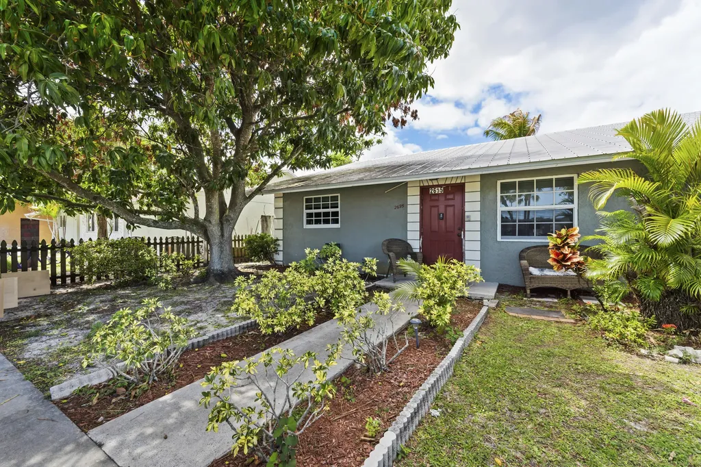 2705 SE Ellendale Street Stuart FL 34997
