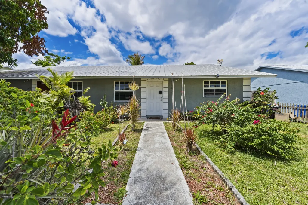 2705 SE Ellendale Street Stuart FL 34997