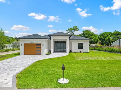 15449 Los Angeles Drive Loxahatchee Groves FL 33470
