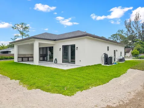 15449 Los Angeles Drive Loxahatchee Groves FL 33470