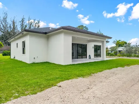 15449 Los Angeles Drive Loxahatchee Groves FL 33470