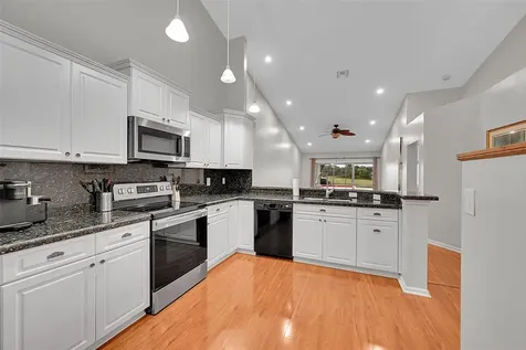 7428 S Pinewalk Drive Margate FL 33063