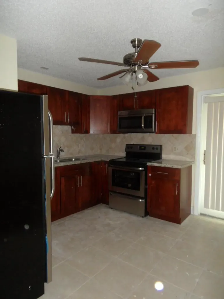 2724 SW 46th Street Fort Lauderdale FL 33312
