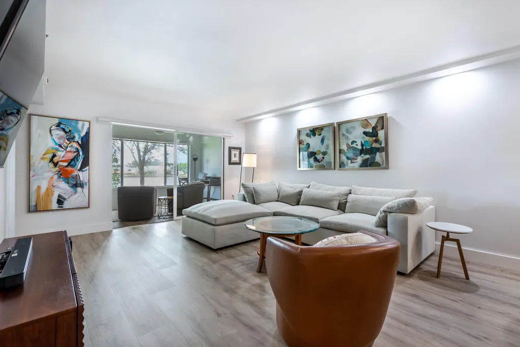 6096 Huntwick Terrace Delray Beach FL 33484