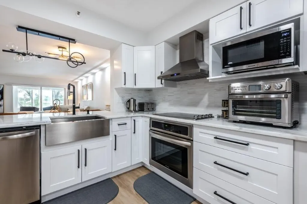 6096 Huntwick Terrace Delray Beach FL 33484