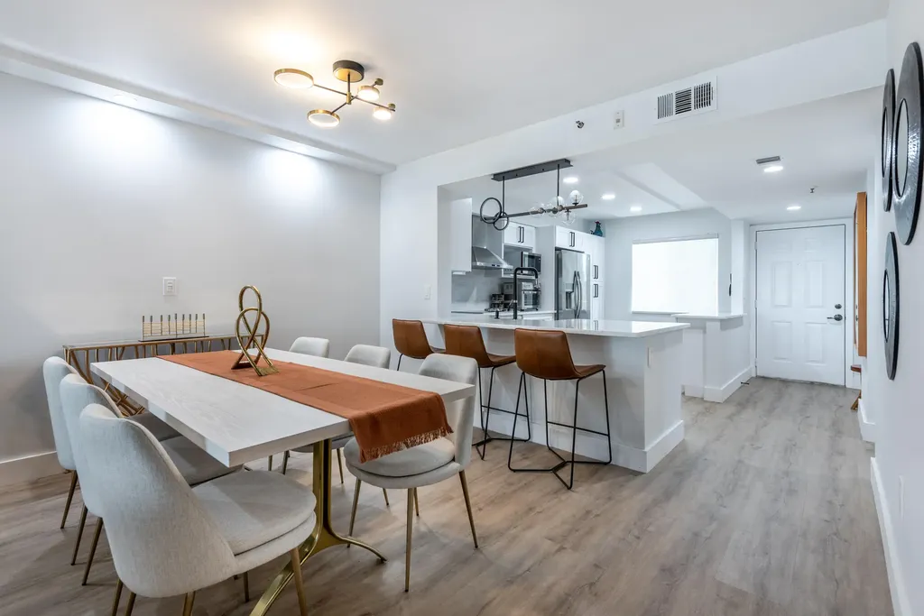 6096 Huntwick Terrace Delray Beach FL 33484