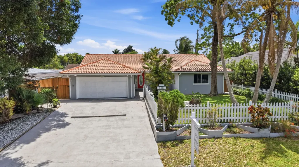 2816 SW 17th Street Fort Lauderdale FL 33312