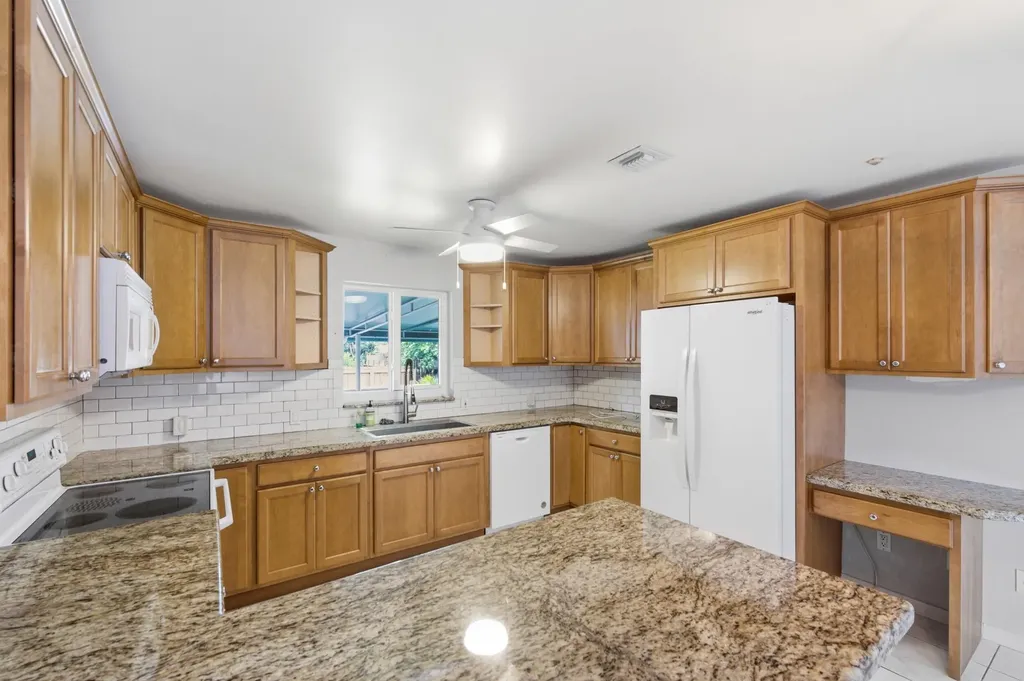 2816 SW 17th Street Fort Lauderdale FL 33312