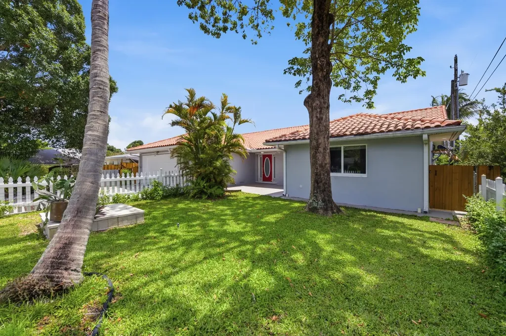 2816 SW 17th Street Fort Lauderdale FL 33312