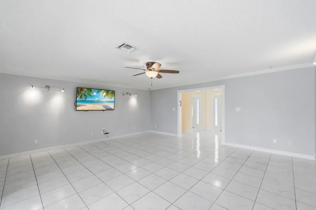 2816 SW 17th Street Fort Lauderdale FL 33312