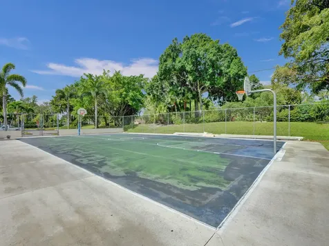 2541 N Carambola Circle Coconut Creek FL 33066