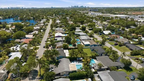 4441 NE 15th Avenue Oakland Park FL 33334