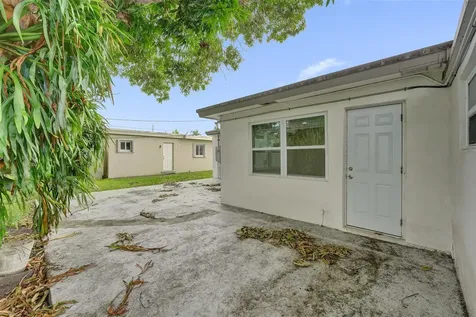 1423 Garfield Street Hollywood FL 33020
