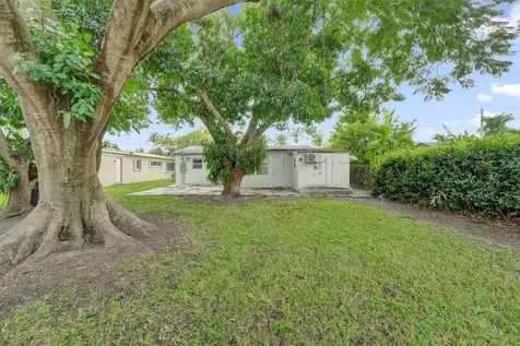 1423 Garfield Street Hollywood FL 33020