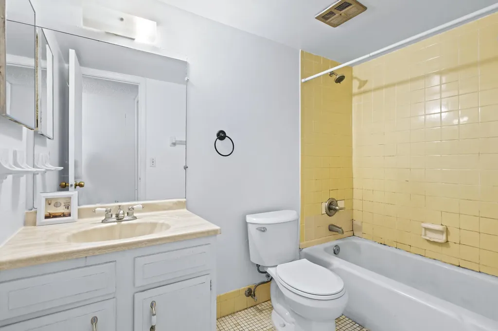 825 NW 13th Street Boca Raton FL 33486