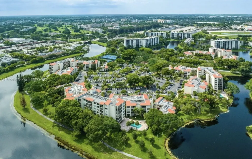 2314 S Cypress Bend Drive Pompano Beach FL 33069