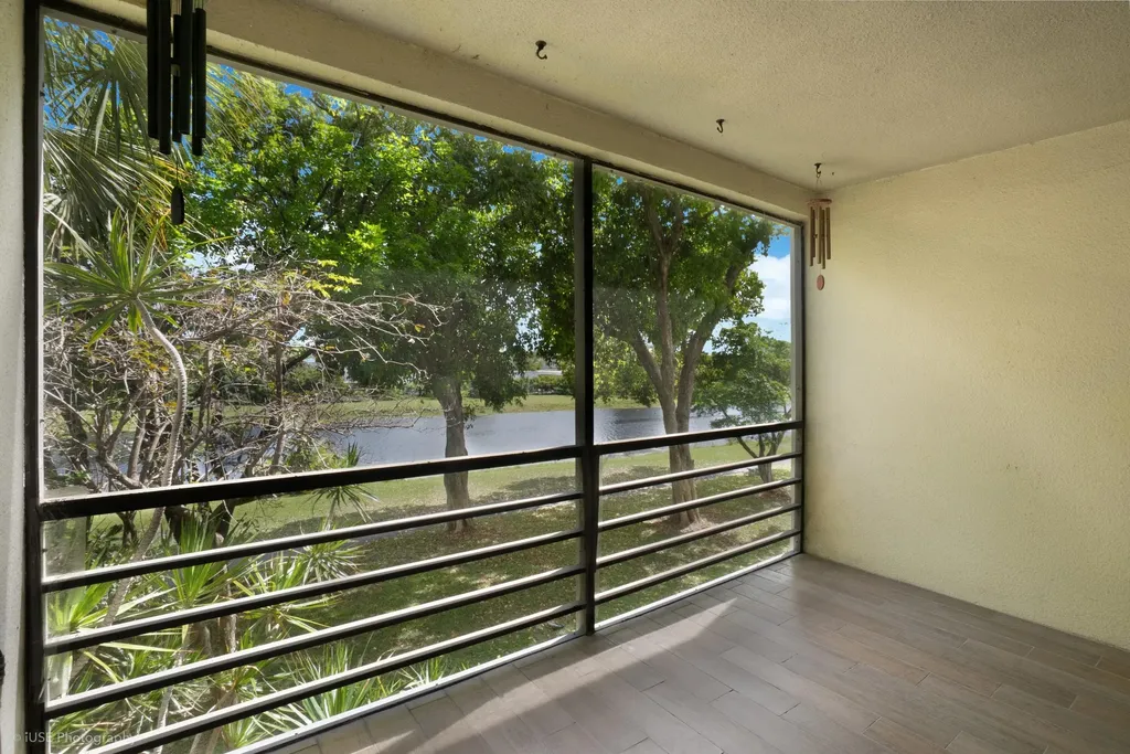 2314 S Cypress Bend Drive Pompano Beach FL 33069