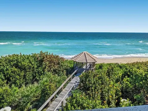 8327 Jimmy Buffett Mem Highway Melbourne Beach FL 32951