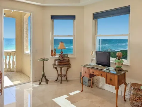 8327 Jimmy Buffett Mem Highway Melbourne Beach FL 32951