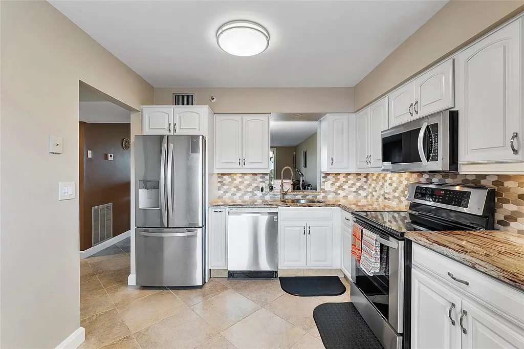 4550 NW 18th Avenue Deerfield Beach FL 33064