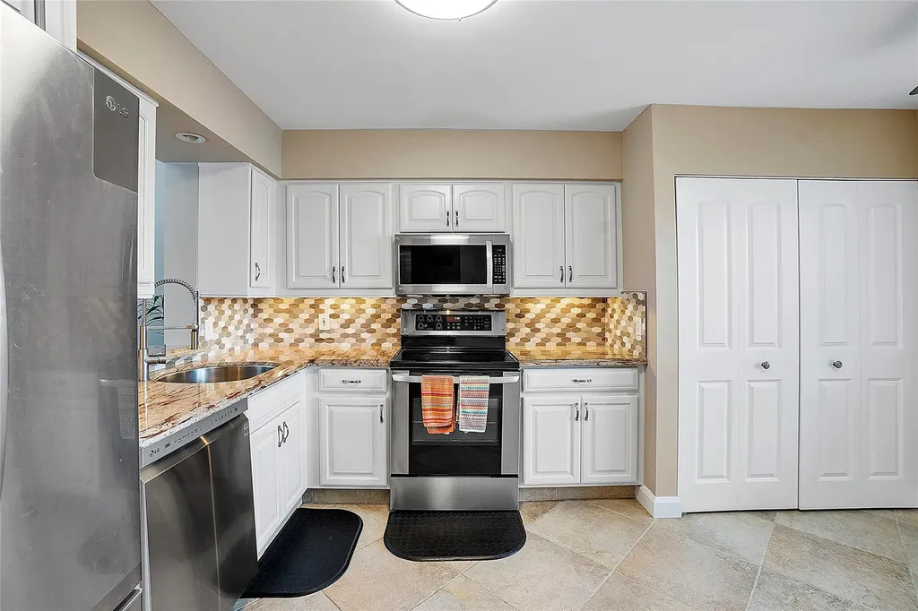 4550 NW 18th Avenue Deerfield Beach FL 33064
