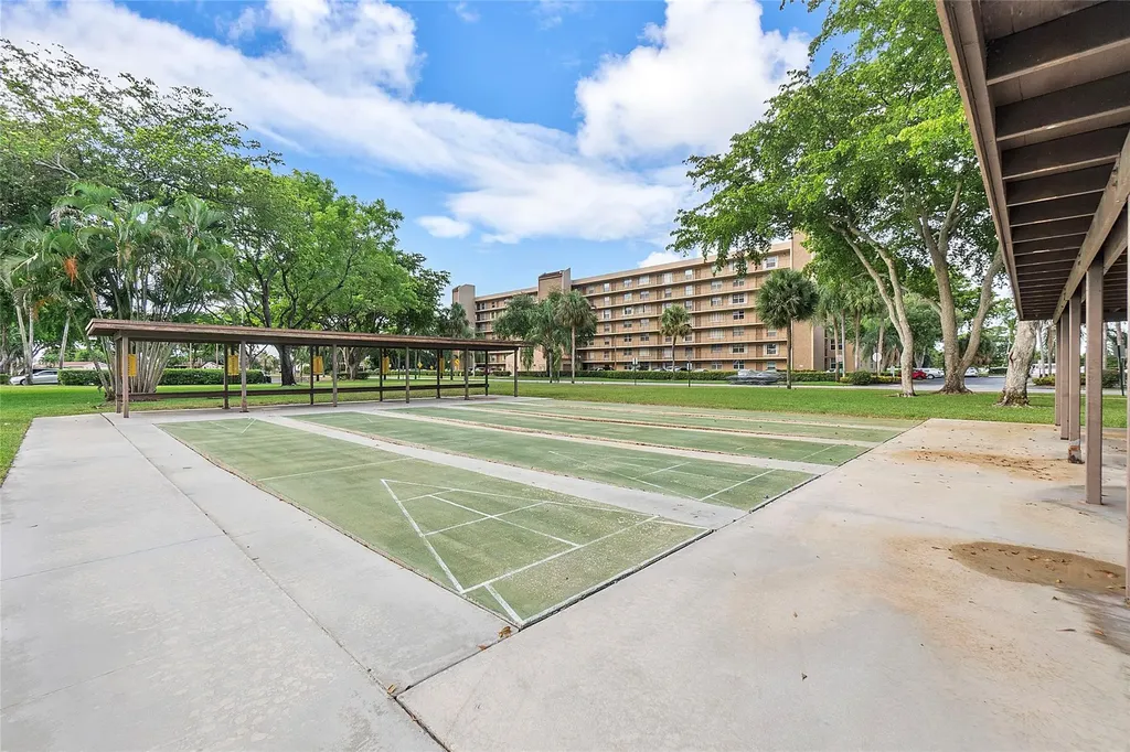 4550 NW 18th Avenue Deerfield Beach FL 33064
