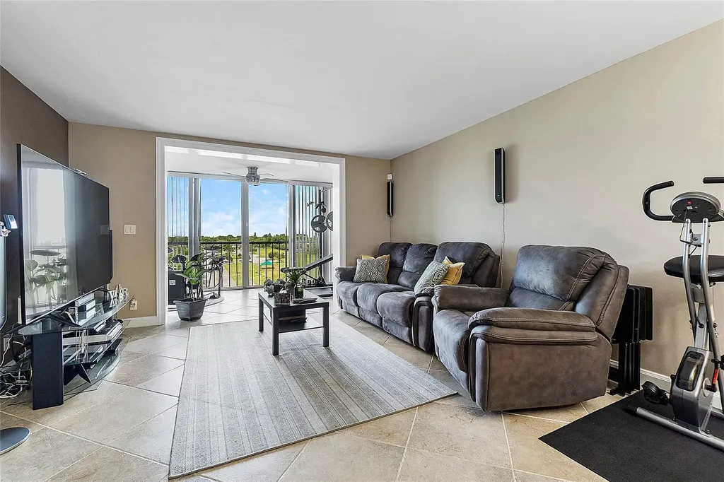 4550 NW 18th Avenue Deerfield Beach FL 33064