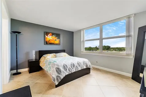 4550 NW 18th Avenue Deerfield Beach FL 33064