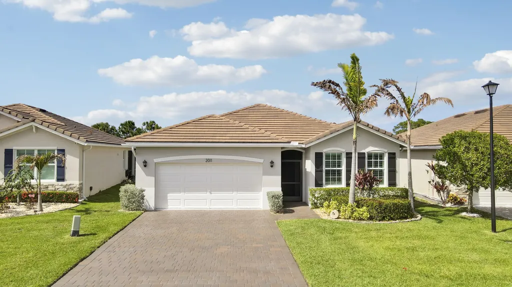 2011 NW Golden Oak Trail Jensen Beach FL 34957