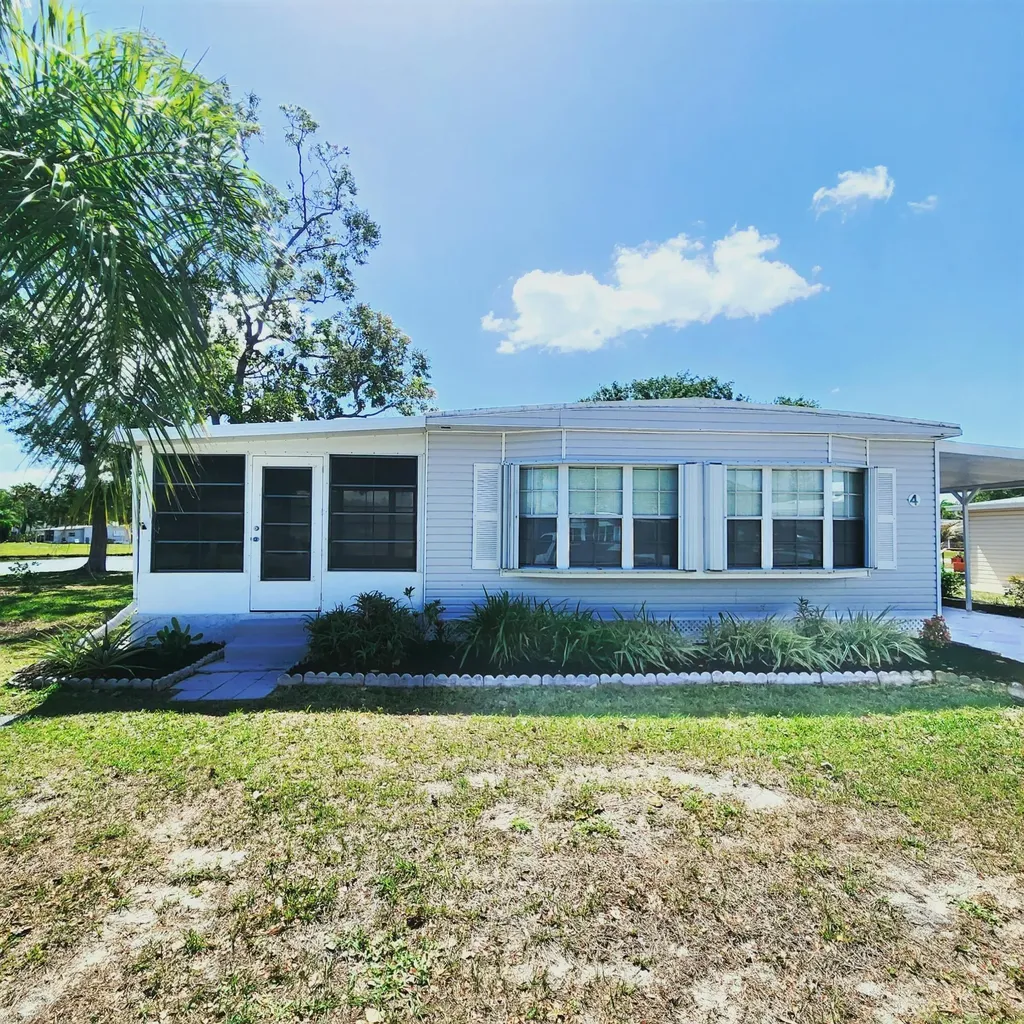 4 Boca Chica Port St Lucie FL 34952