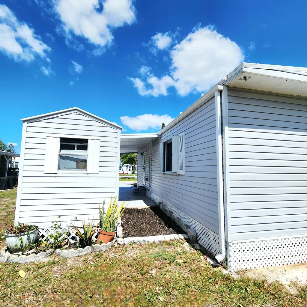 4 Boca Chica Port St Lucie FL 34952