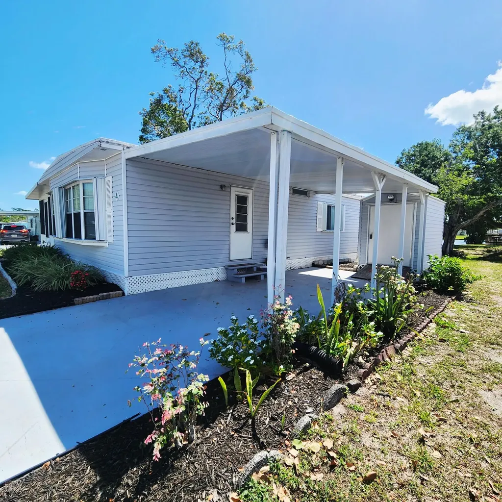 4 Boca Chica Port St Lucie FL 34952