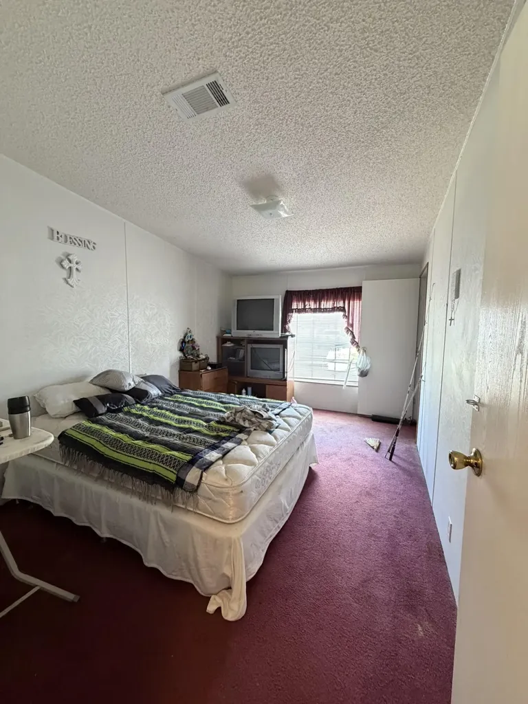 5924 NE 4th Lane Okeechobee FL 34974