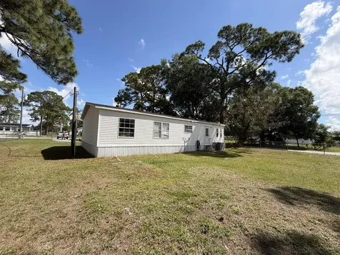 5924 NE 4th Lane Okeechobee FL 34974