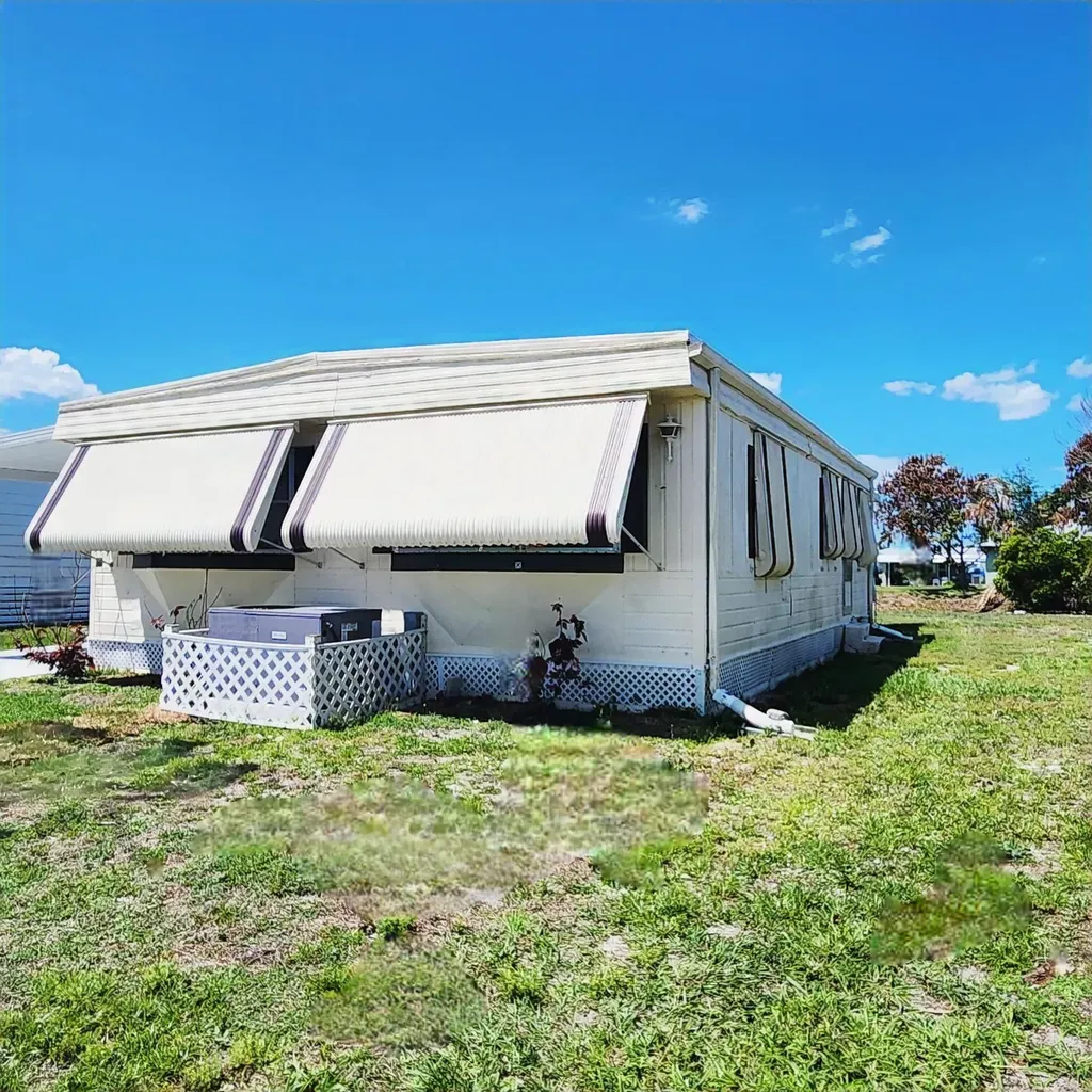 42 SE Spanish Way Port St Lucie FL 34952
