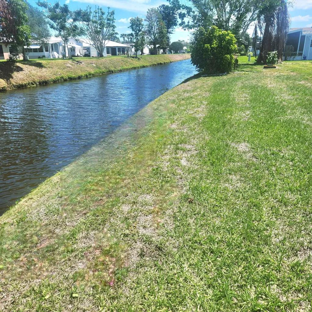 42 SE Spanish Way Port St Lucie FL 34952