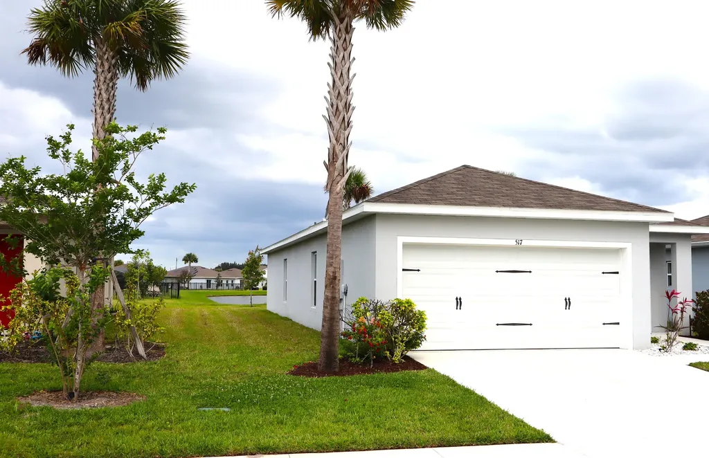 517 Cherimoya Street Fort Pierce FL 34981