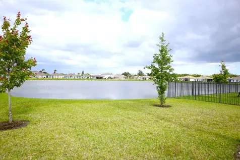 517 Cherimoya Street Fort Pierce FL 34981