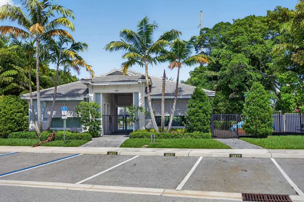 1835 Sandpiper Pointe Place Deerfield Beach FL 33442