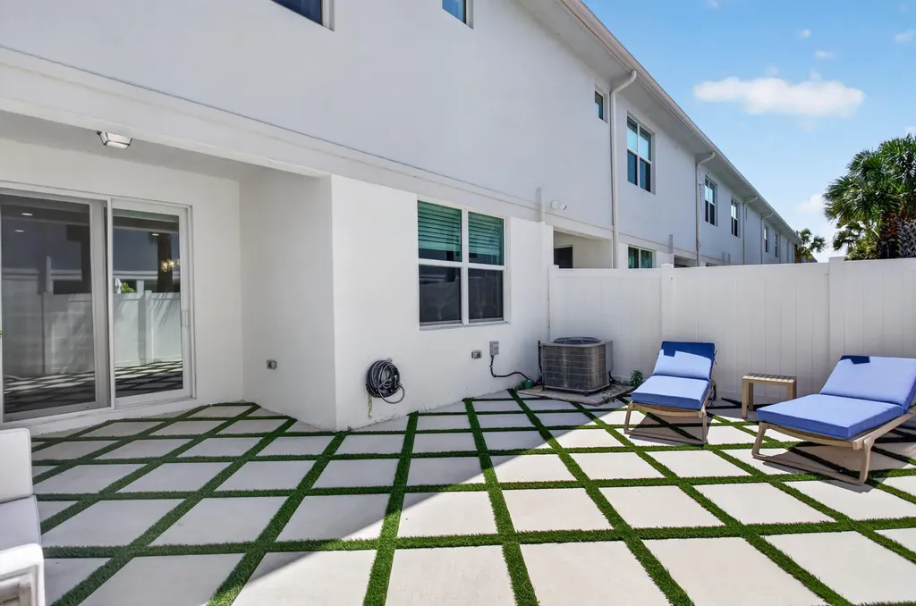 1835 Sandpiper Pointe Place Deerfield Beach FL 33442
