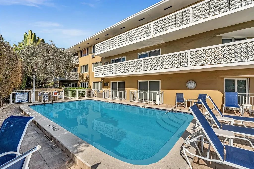 3220 Bayview Drive Fort Lauderdale FL 33306