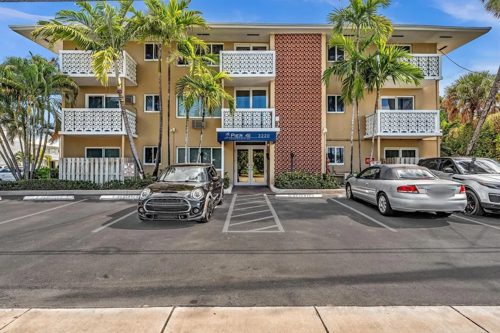 3220 Bayview Drive Fort Lauderdale FL 33306
